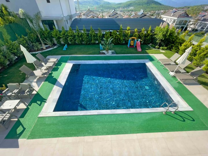 Your Own Place for Summer Escapes 1045