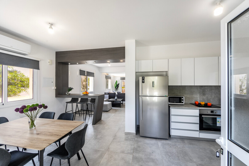 Elegant 3 Bed Villa in Ayia Napa Haven, 1394