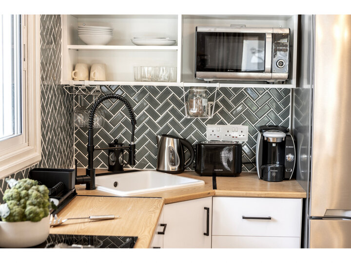 Stylish in the Heart of Perivolia, Larnaca Villa 1402