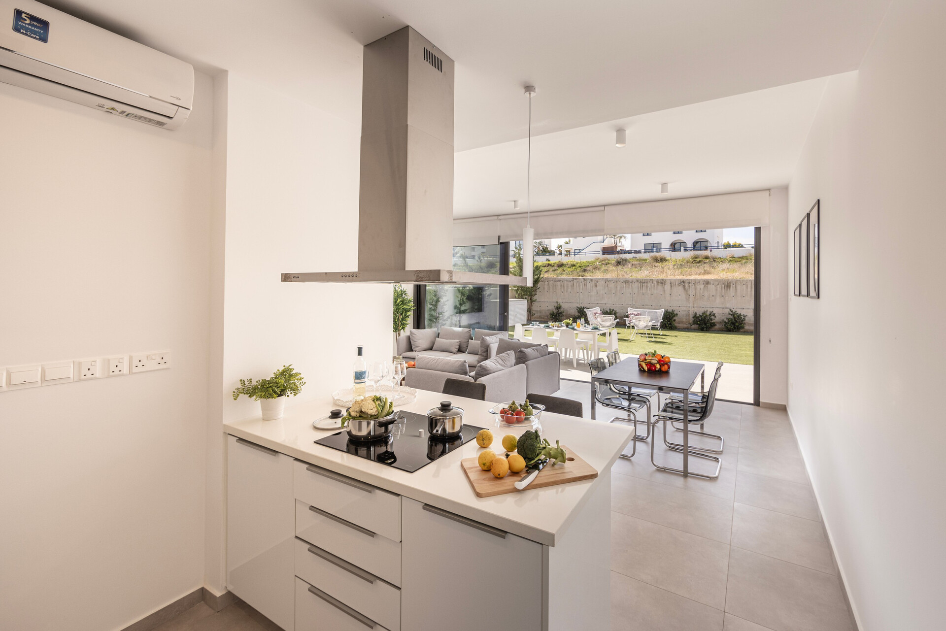 Cozy Family Home in Paralimni with Modern Design, 1590