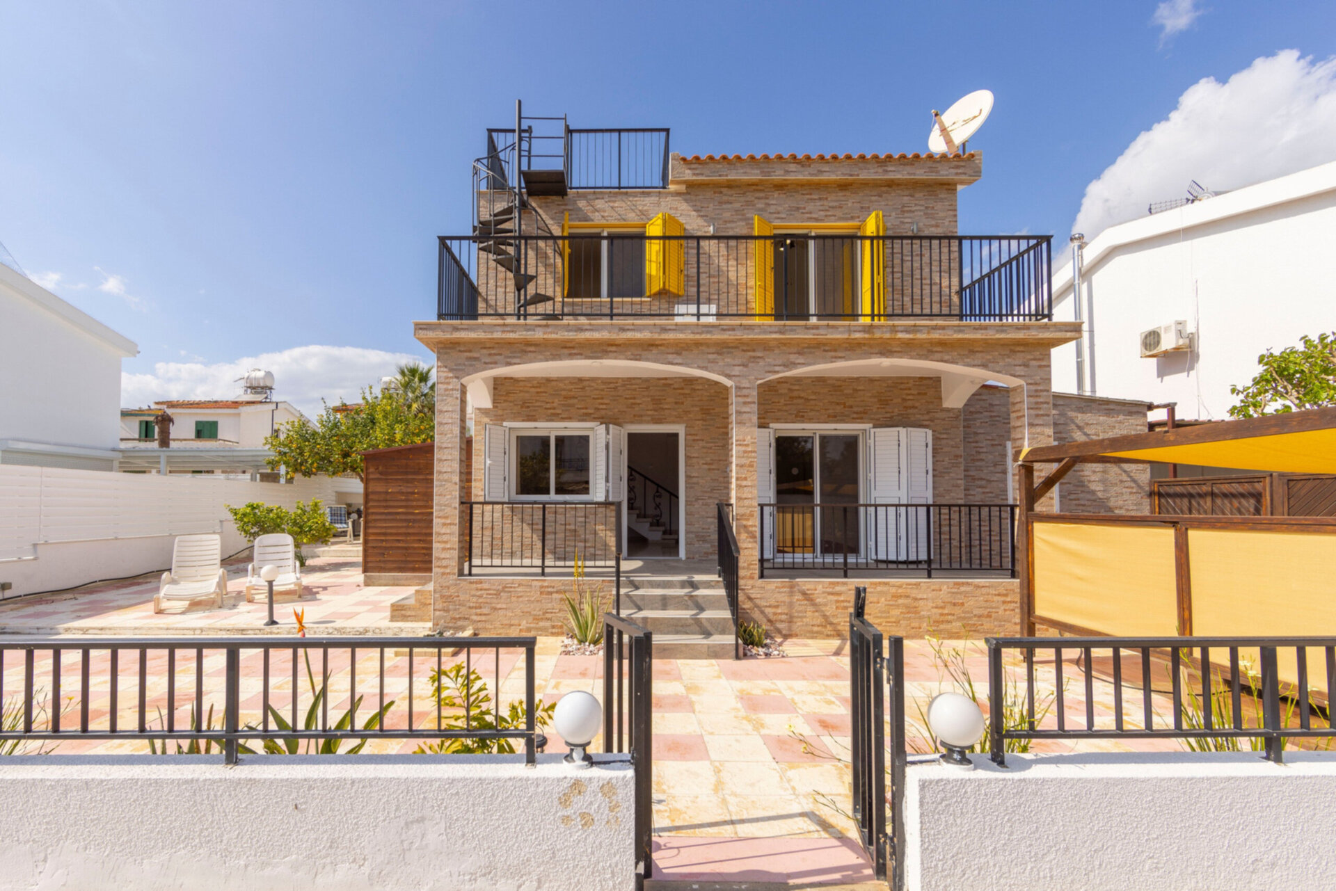 Charming 3 Bedroom Villa in Sotira with Pool, 1338