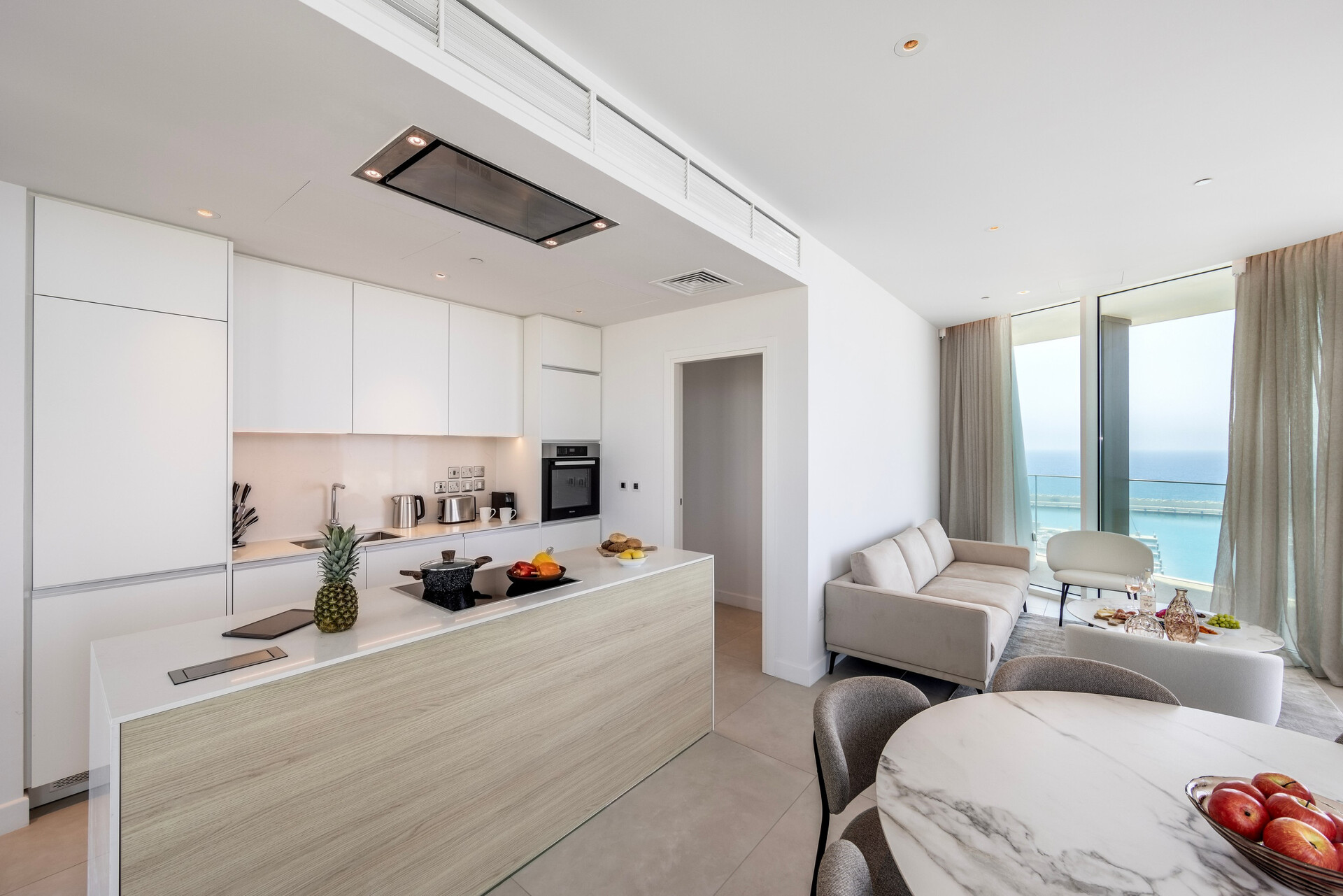 Secluded 3 Bedroom Oasis in City, 1007