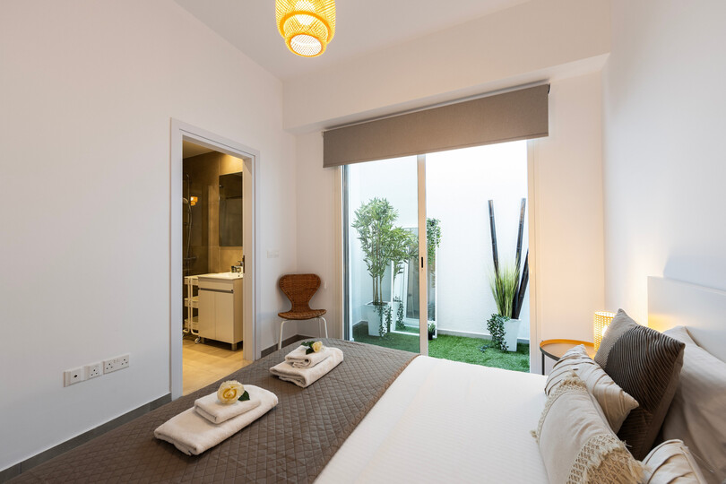 Tranquil Oasis: 6 Bedroom Villa in Protaras, 1727