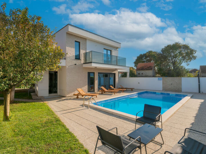 Charming Countryside Escape with Private Pool & Two Living Areas Near Imotski - Villa 1068, Donji Prolozac, Croatia