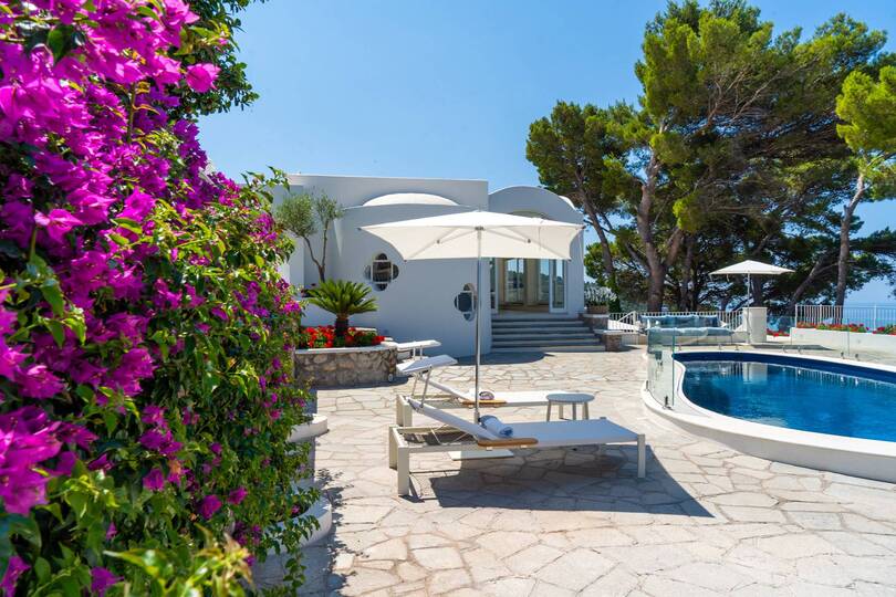 Escape to Pure Capri Luxury – Capri Villa 1006