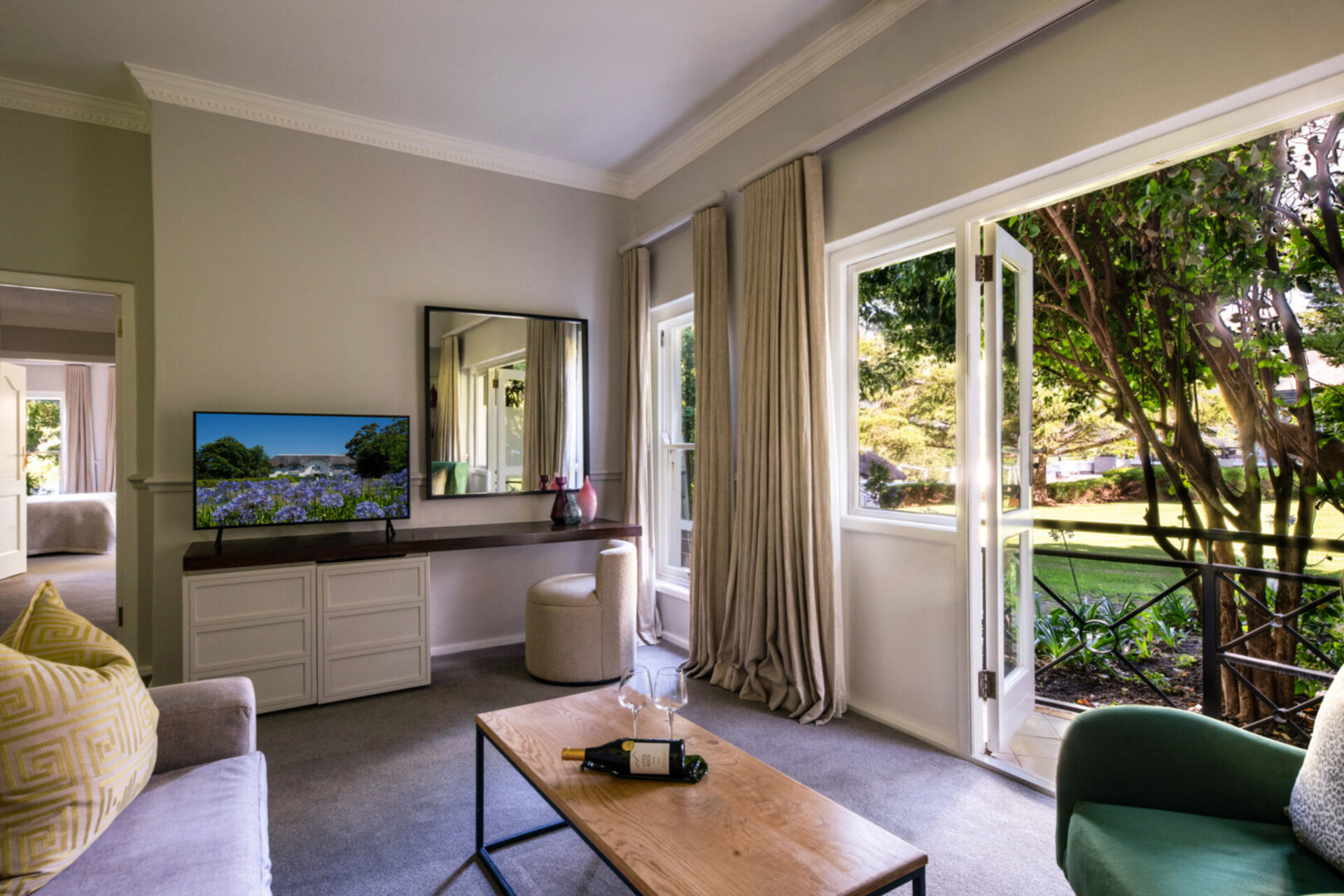 Breathtaking Views & Tranquil Luxury at Mont Rochelle, 1027