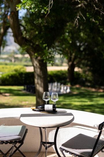 Elegant Merlot Room with Captivating Panoramas 1038
