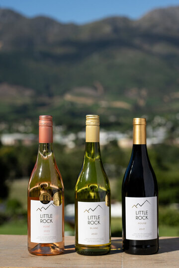 Chardonnay Room 1 with Manor Views 1044
