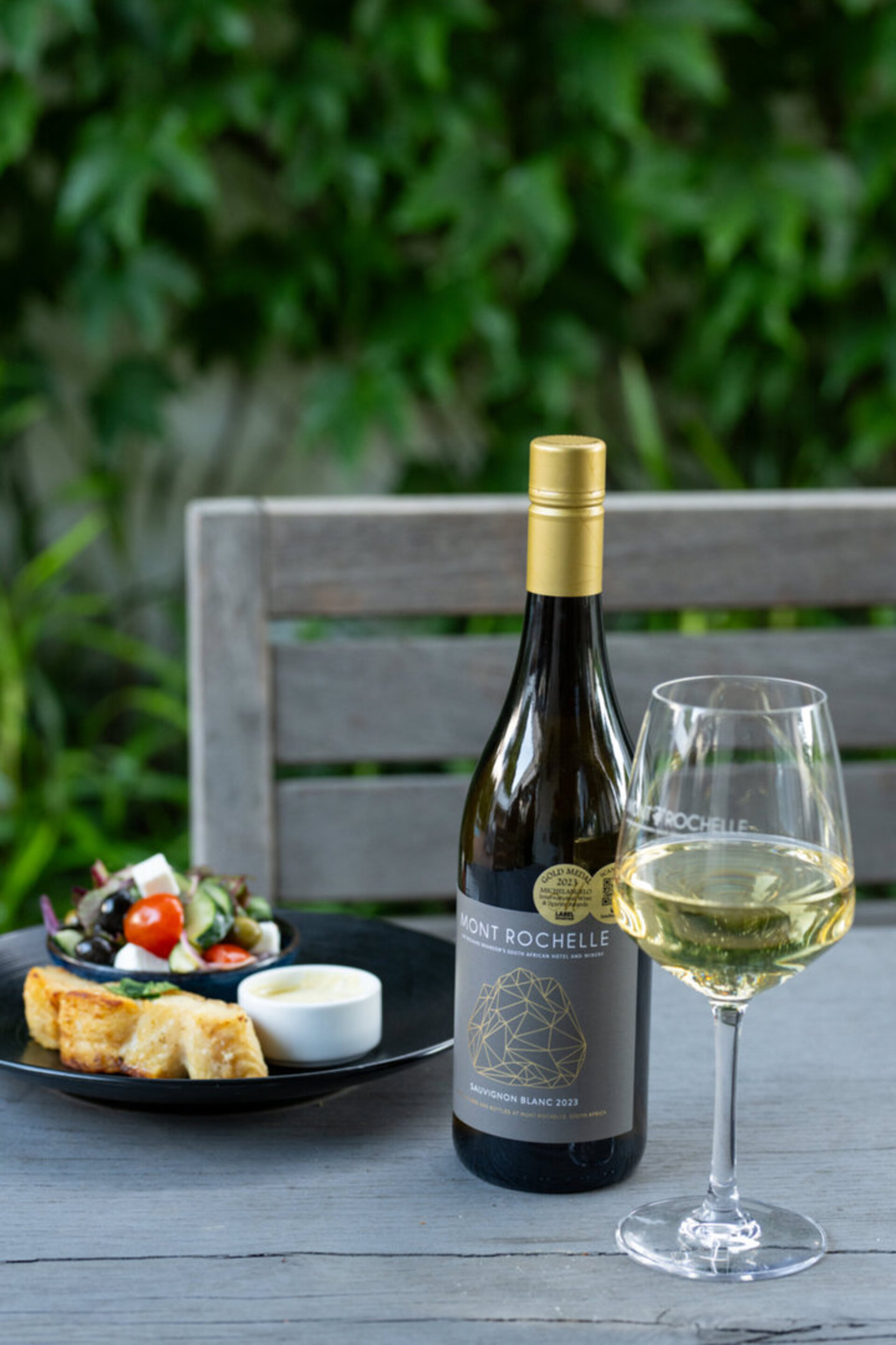 Chardonnay Room 1 with Manor Views 1044