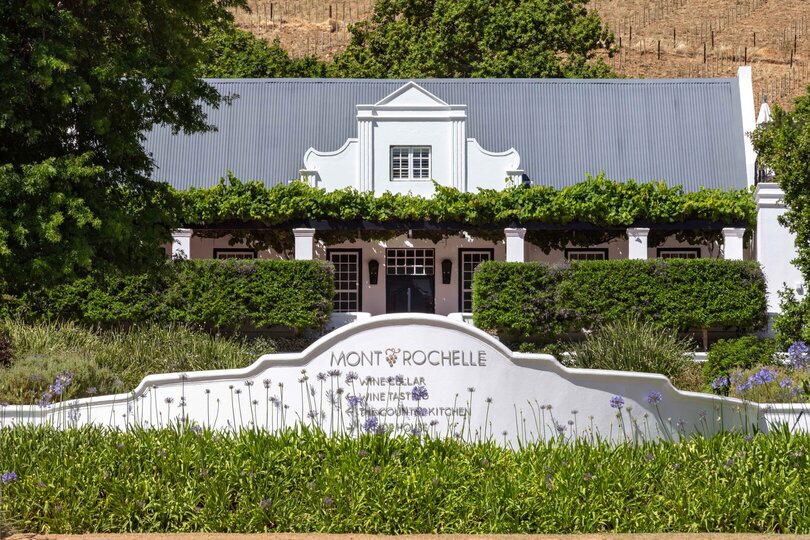 Viognier Room 1063