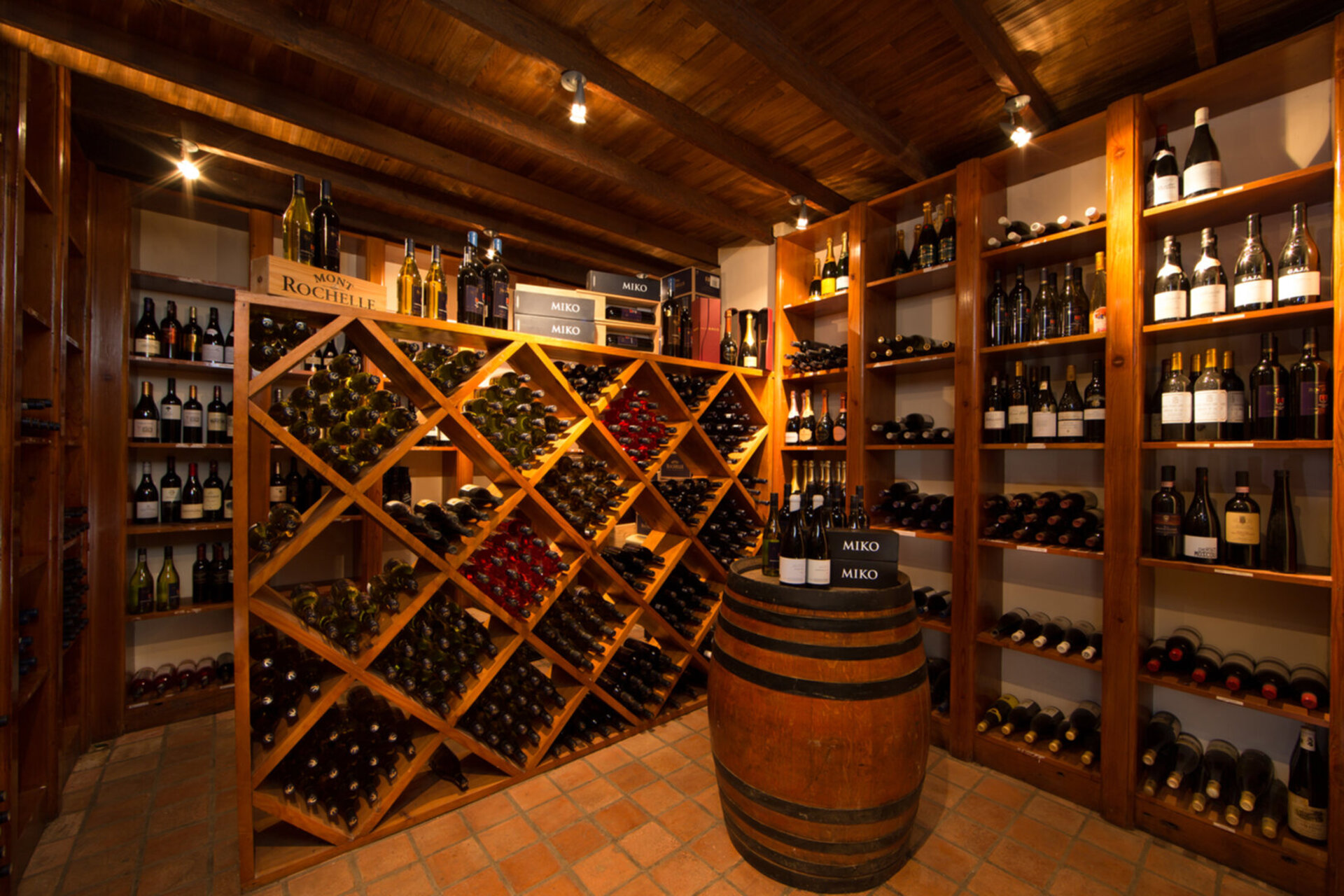 Viognier Room 1063