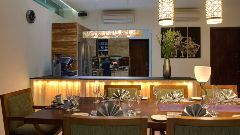 Intimate dining ambiance