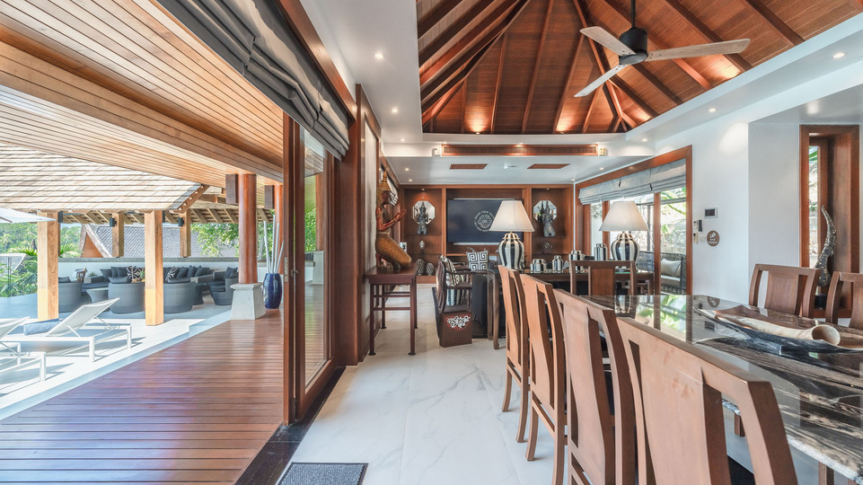 Sea View Zenith - Open and breezy living spaces