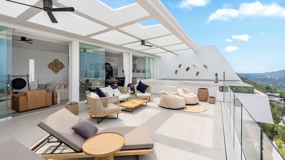 5 Star Golden Lotus Villas – Hilltop Luxury