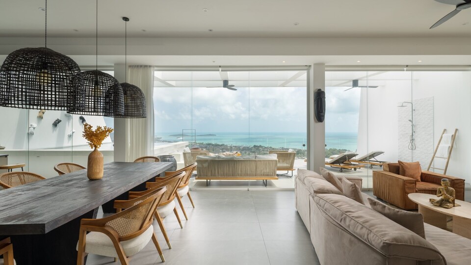 5 Star Golden Lotus Villas – Hilltop Luxury