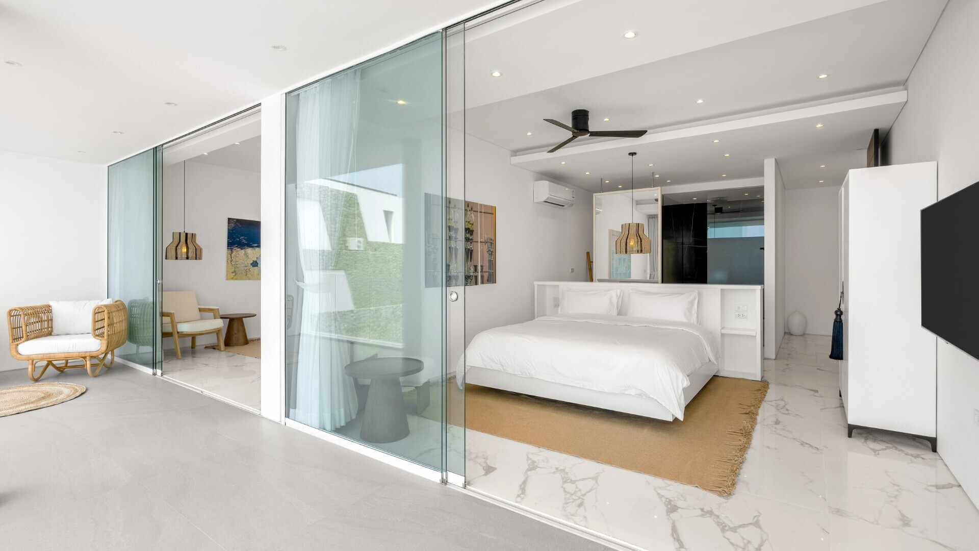 5 Star Golden Lotus Villas – Hilltop Luxury