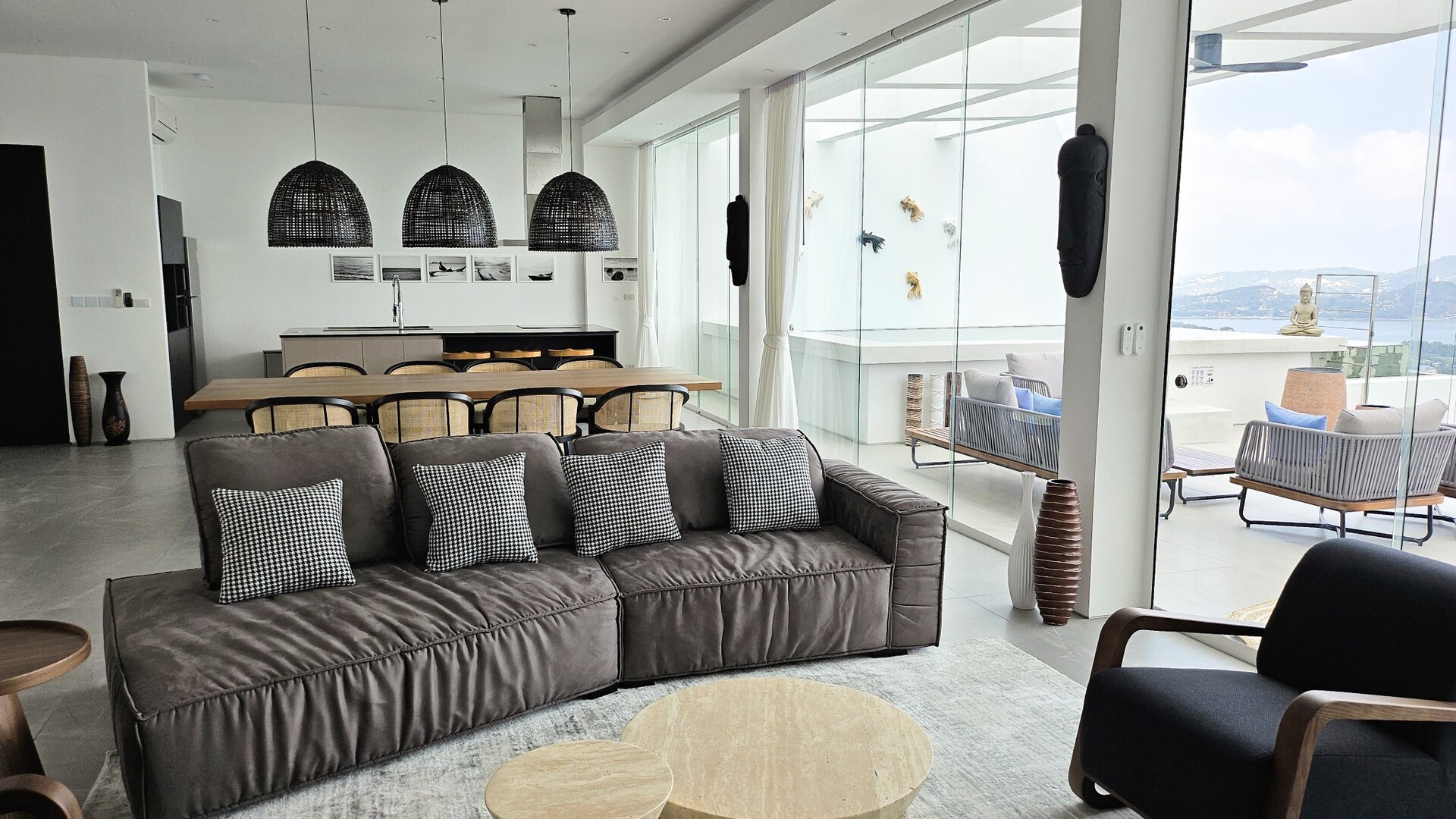 Stylish 3-Bed Villa in Amphoe Ko Samui, Sleeps 6, 1018