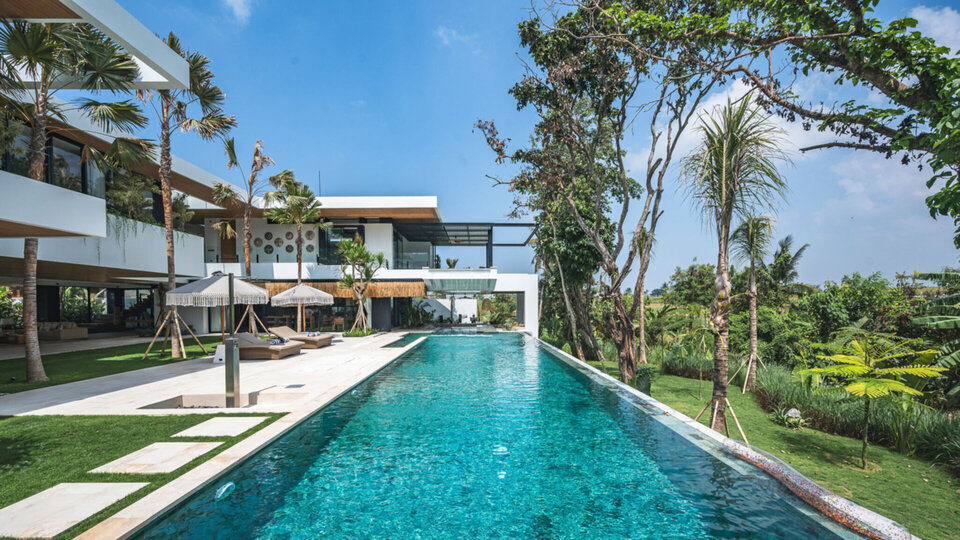 The grand saltwater pool