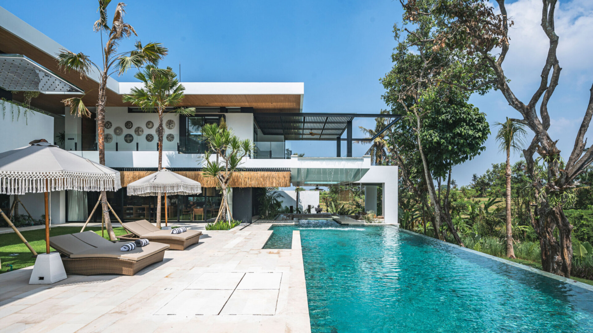 Your grand tropical holiday awaits