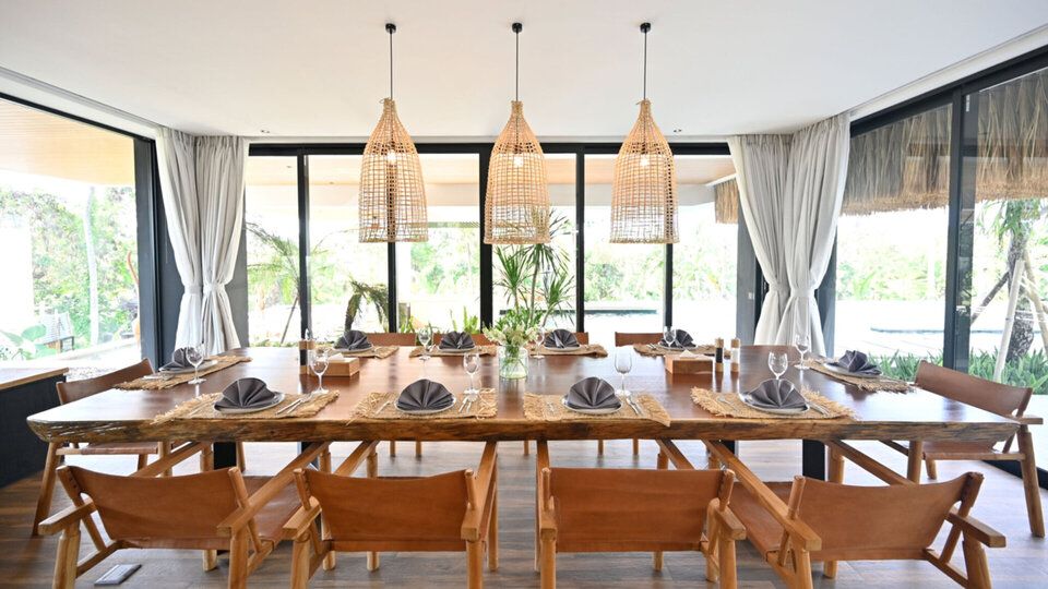 Cosy dining by the pool deck