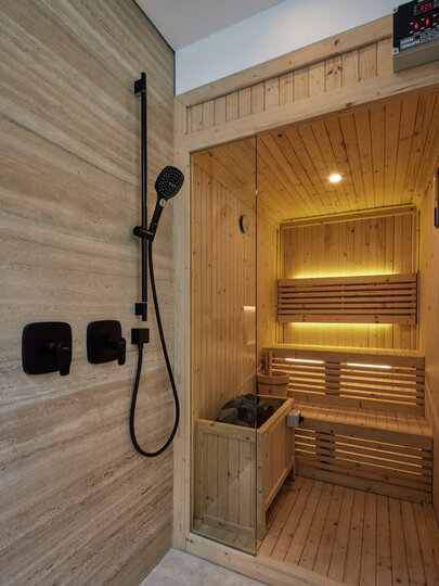 Private sauna and shower