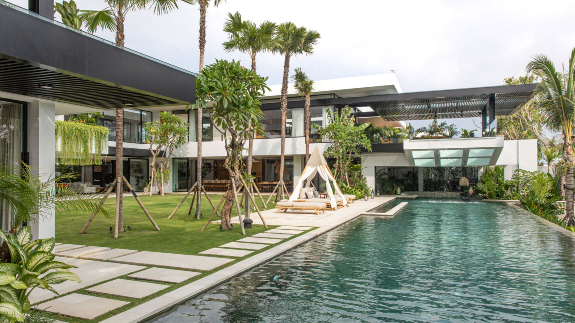 Sleek modern, tropical getaway