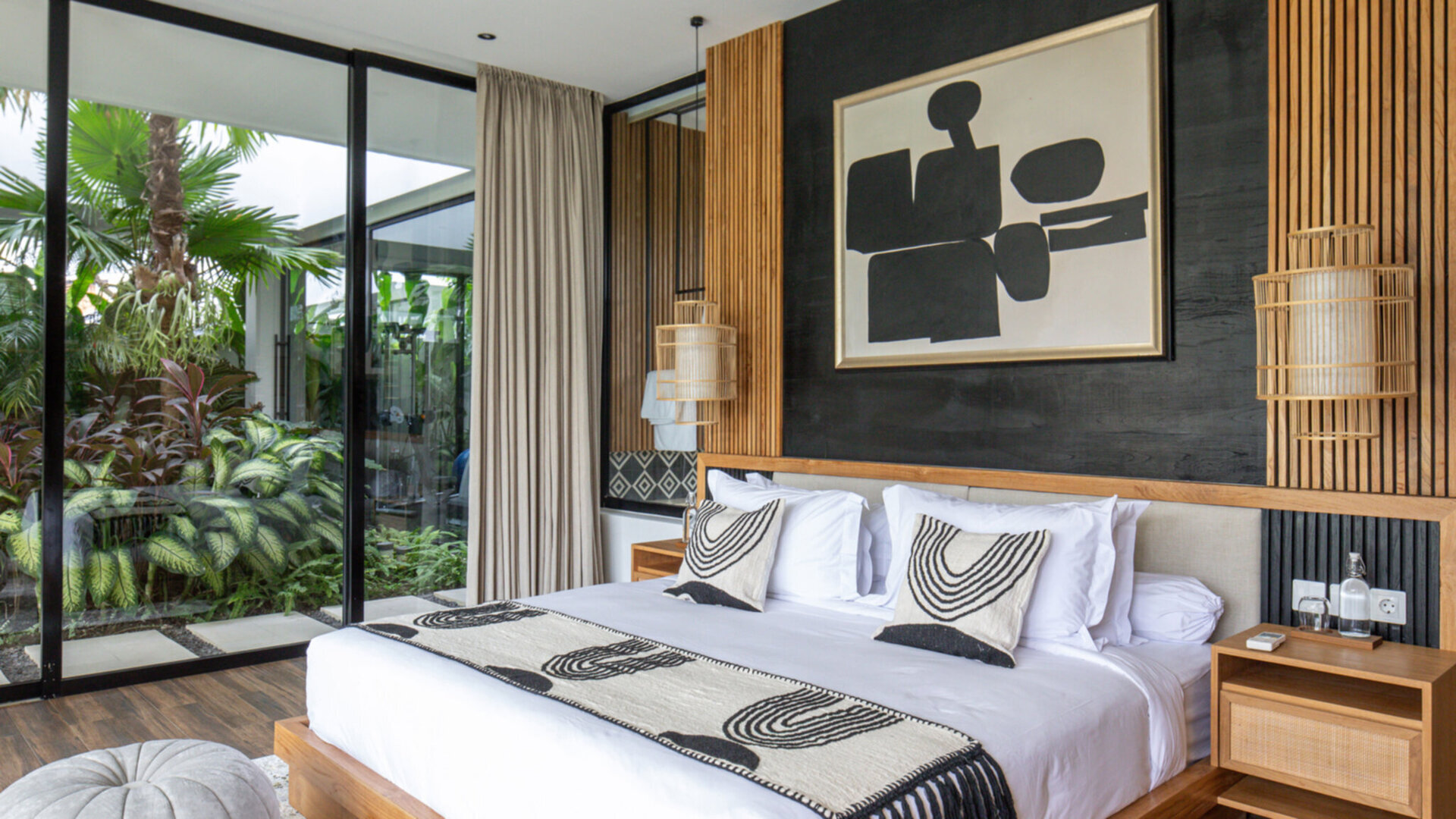Cosy guest bedroom