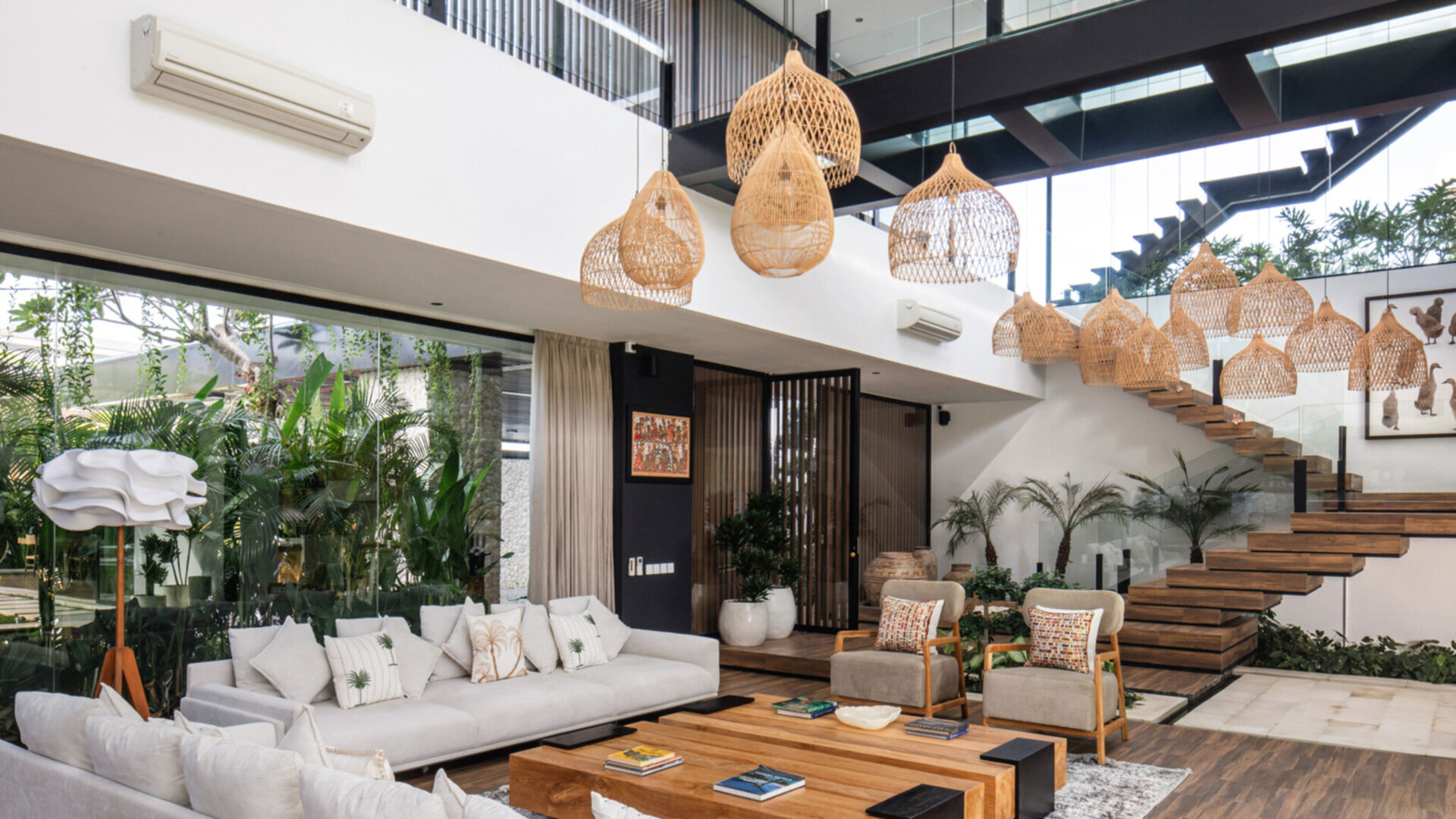 Palatial living spaces