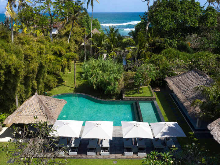 Tropical setting