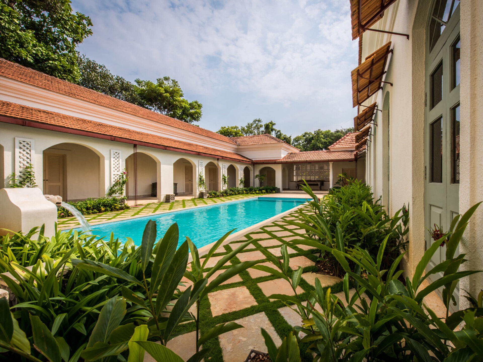 Relax yourself in paradise<br />