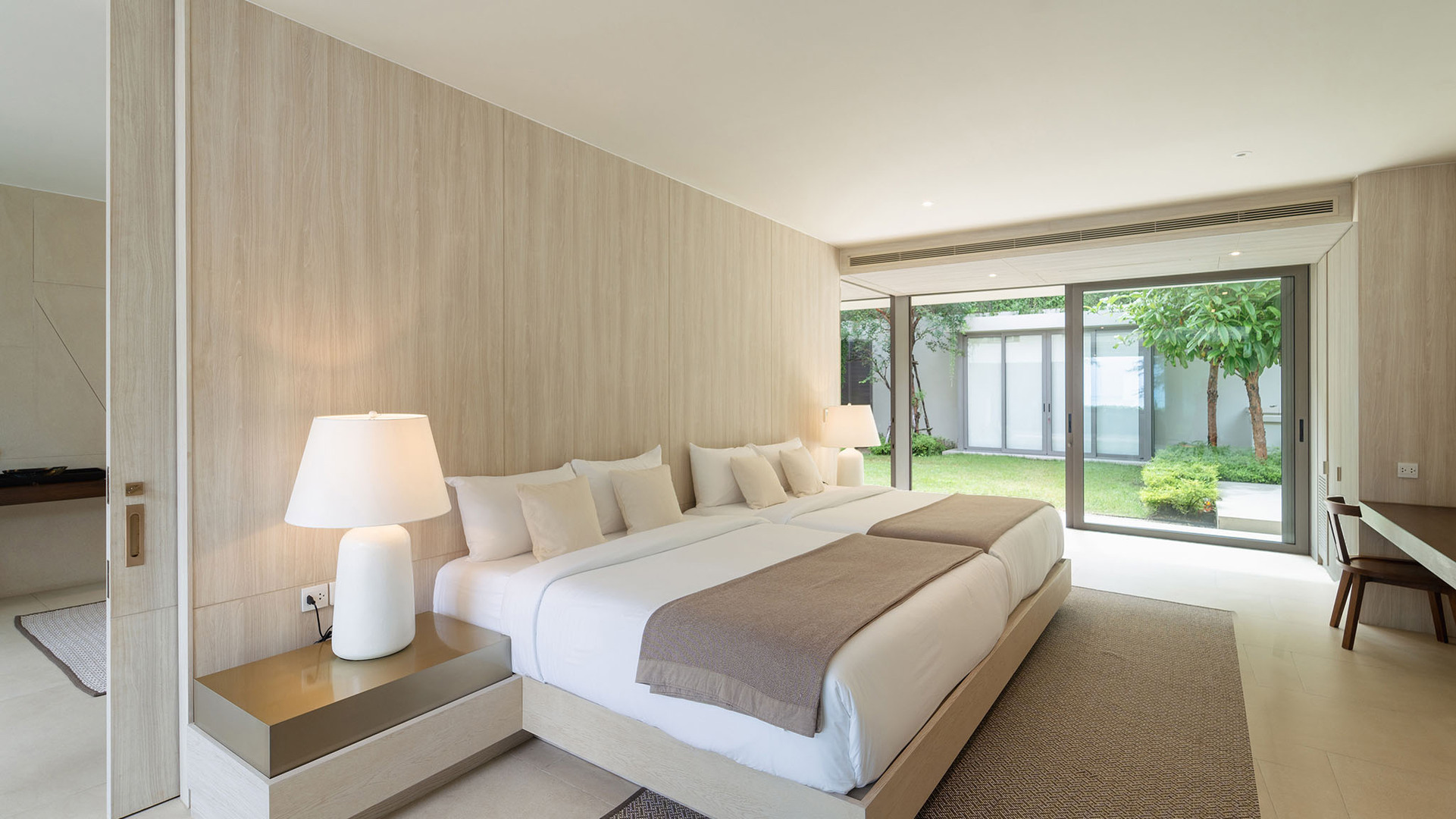 Veyla Beach Villa 6 - Restful guest bedroom 2