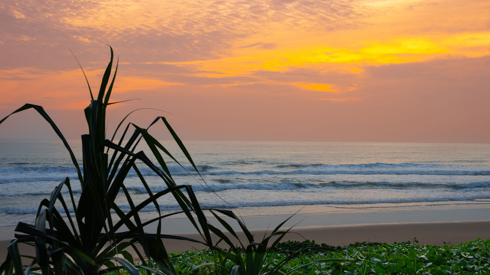 Veyla Beach Villa 6 - Majestic Phang Nga sunset