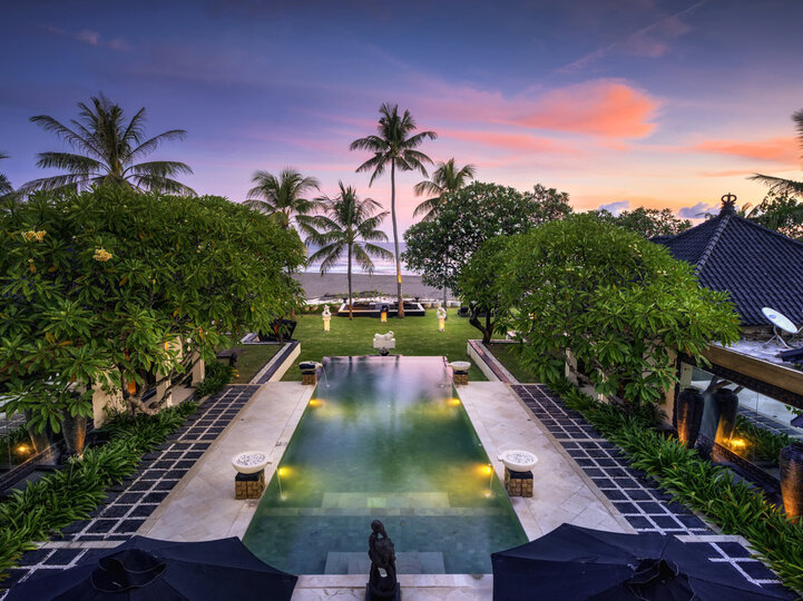 absolute beachfront