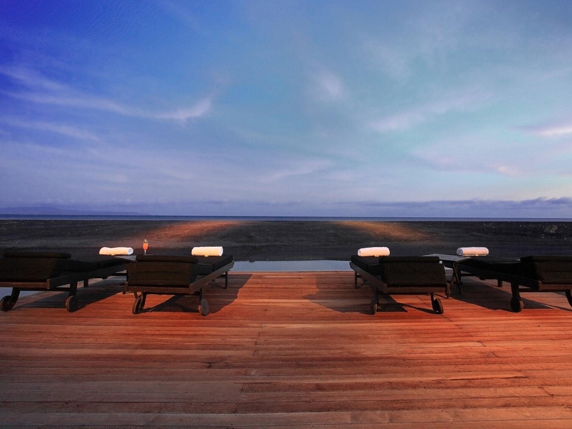 Beach deck