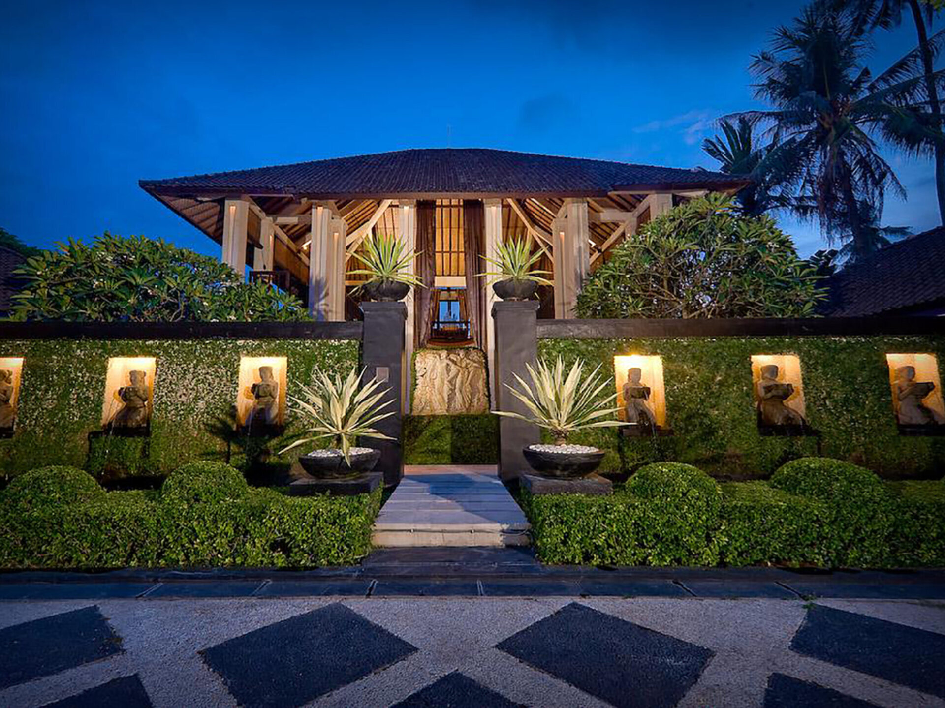 The Ylang Ylang -Villa entrance