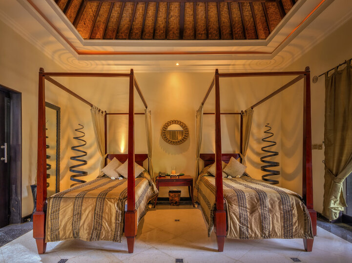 Poolside twin room