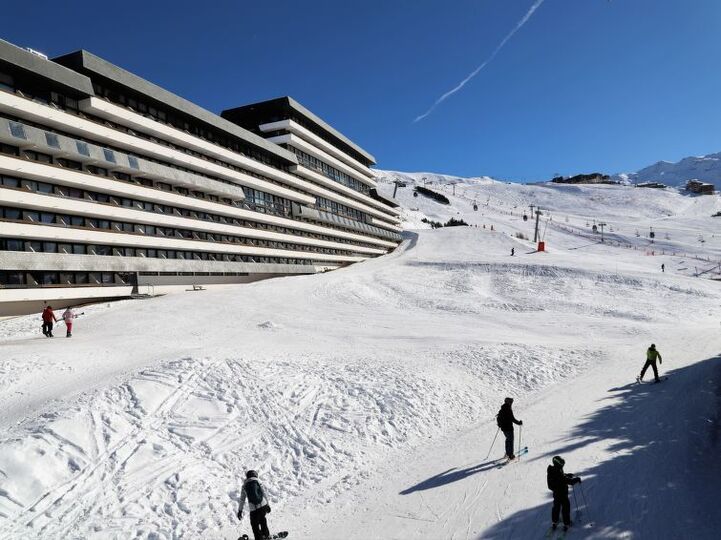 Modern 1 Bedroom Villa with Mountain Views, Auvergne-Rhône-Alpes 1184, Les Belleville, France