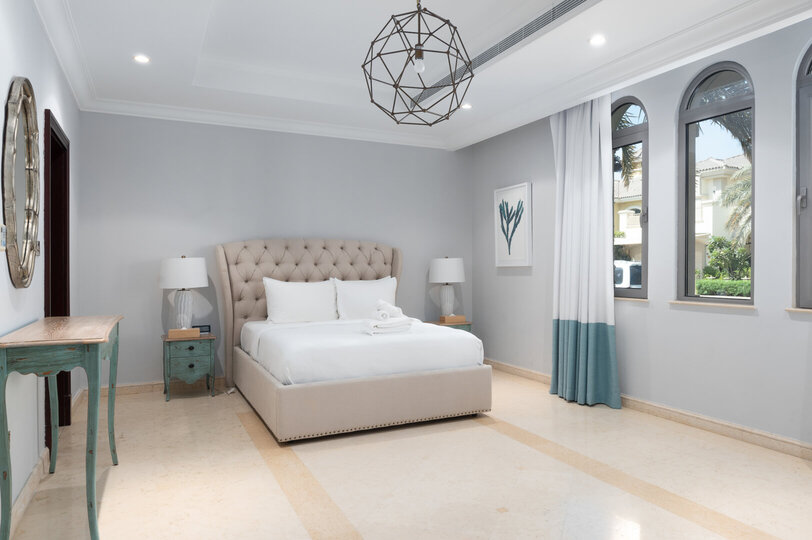 5 Star Villa Dynasty – A Palatial Coastal Retreat