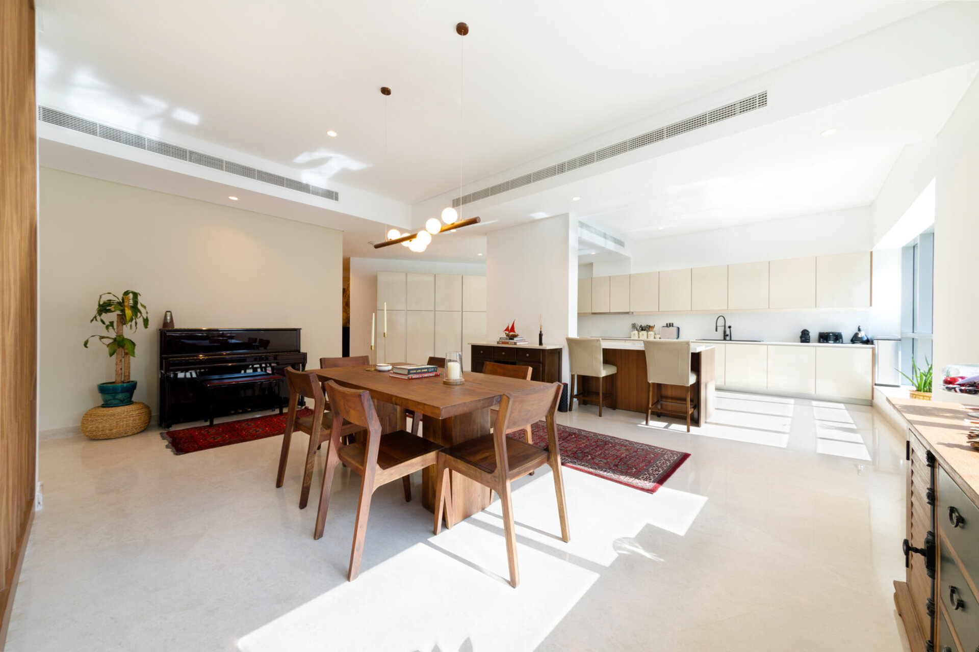 5 Star Villa Crownstone – A Rooftop Marina Haven