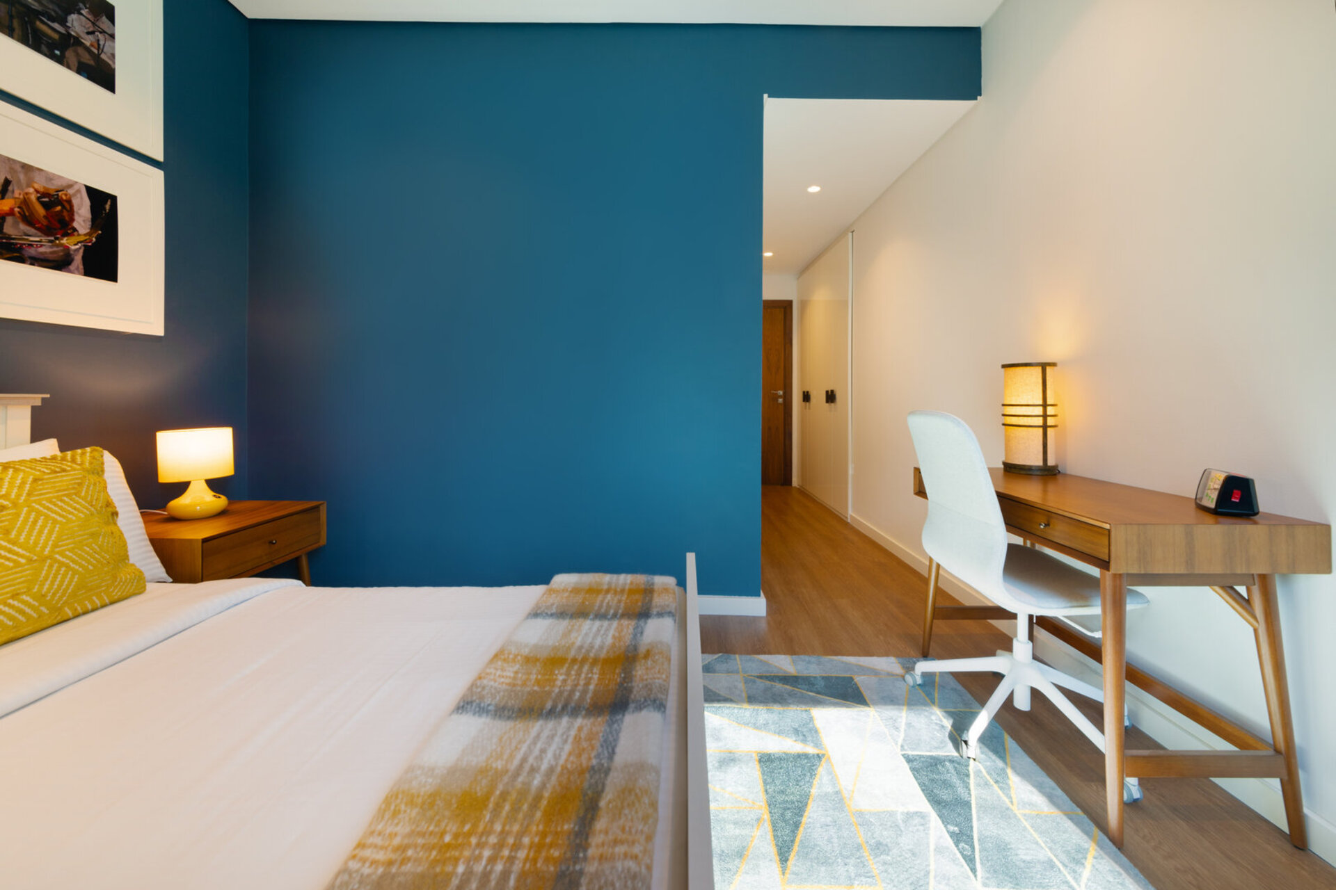 5 Star Villa Crownstone – A Rooftop Marina Haven