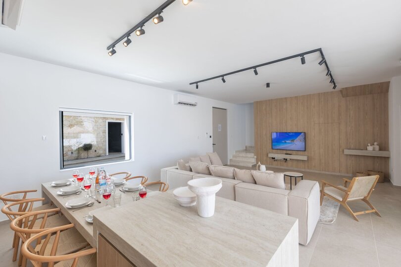 Luxurious 5 Bedroom Villa with Private Pool, Ayia Napa Villa 1369
