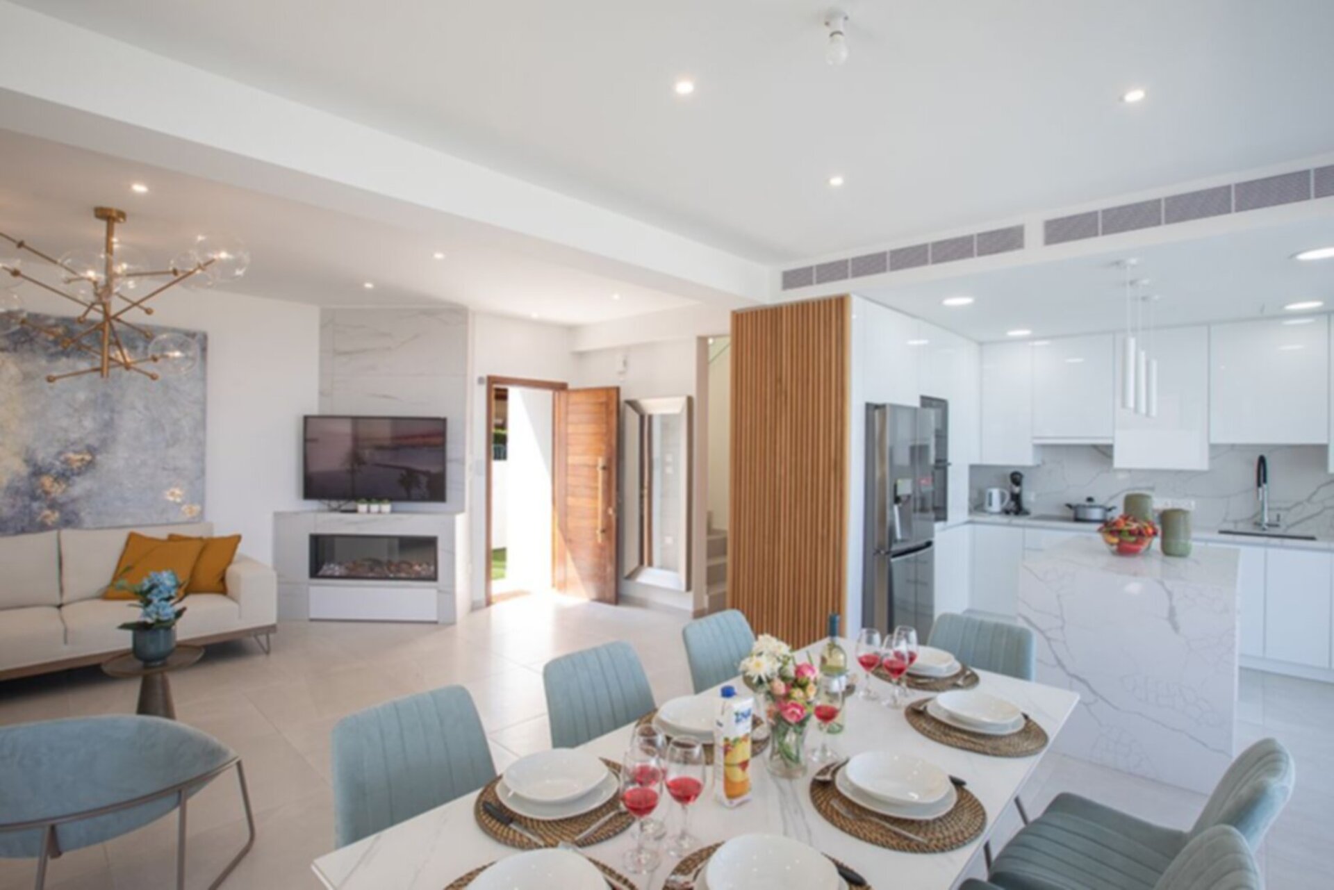 Contemporary Villa with Jacuzzi and BBQ Area, Protaras Villa 1027