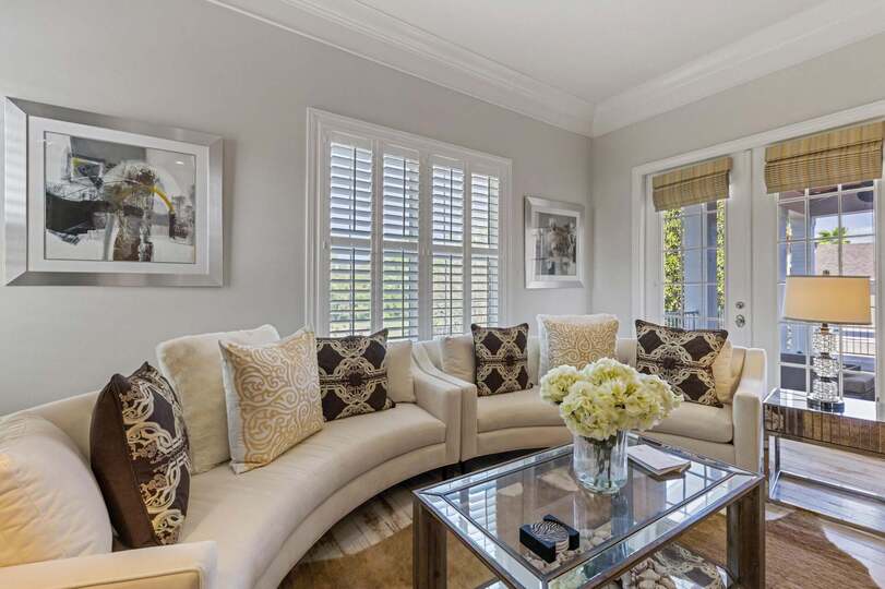 Luxurious 5-Bedroom Villa Retreat in Reunion, Orlando Villa 6338
