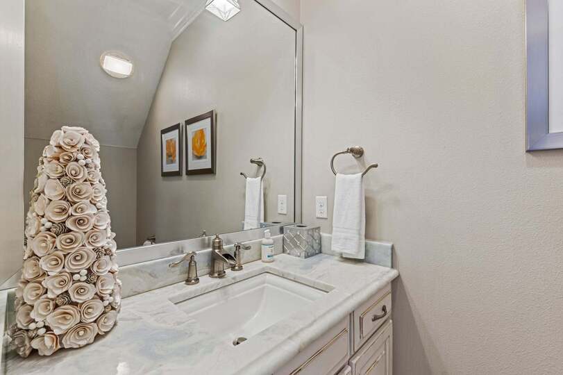 Luxurious 5-Bedroom Villa Retreat in Reunion, Orlando Villa 6338