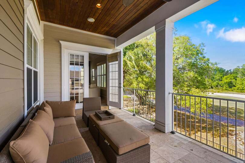 Luxurious 5-Bedroom Villa Retreat in Reunion, Orlando Villa 6338