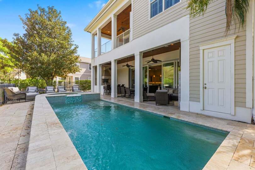 Luxurious 5-Bedroom Villa Retreat in Reunion, Orlando Villa 6338