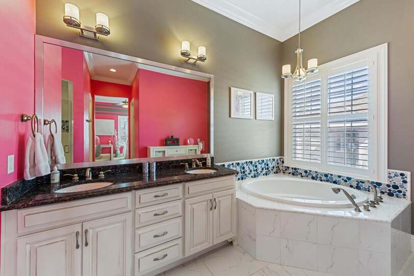 Luxurious 5-Bedroom Villa Retreat in Reunion, Orlando Villa 6338