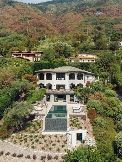 Luxurious Sanctuary Overlooking Lake Como