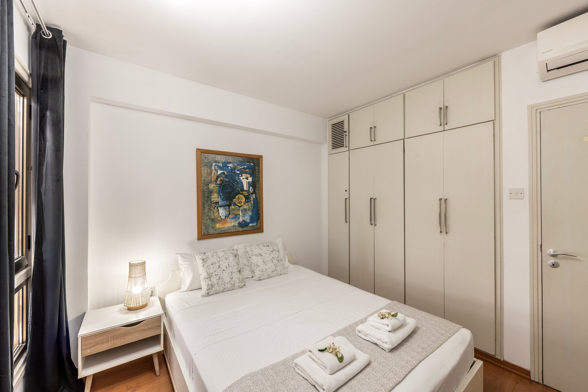 5 Star Mackenzie Beachfront Suite – Luxury Living by the Sea