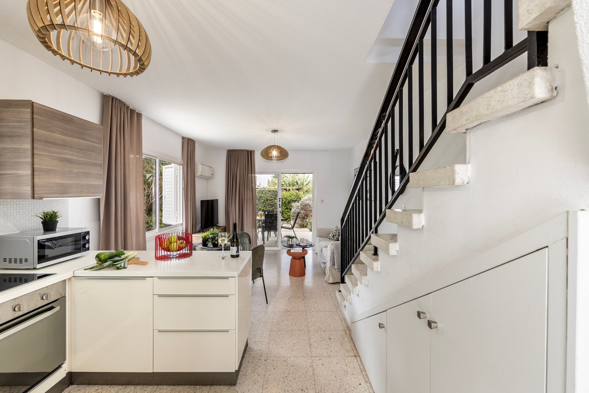 5 Star Marina Seaside Villa – Luxury Seaside Stay in Larnaca